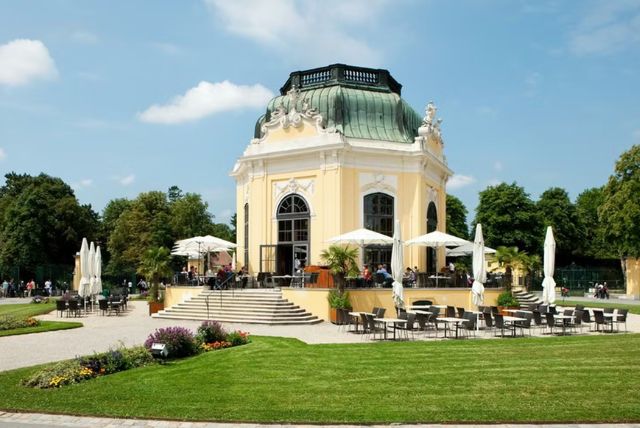 תכנון גן החיות כחלק מהארמון credit to headout.com