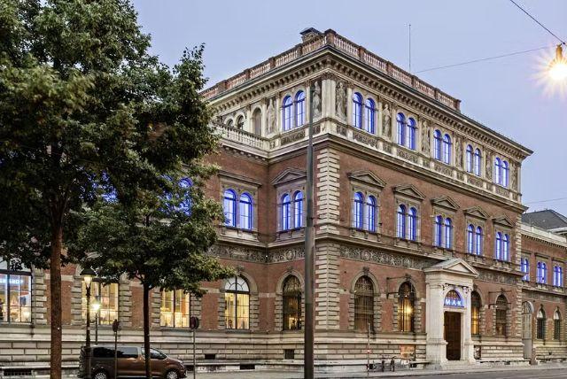 מוזיאון מאק - המוזיאון לאומנות שימושית בוינה (MAK - Austrian Museum of Applied Arts) credit to tiqets.com