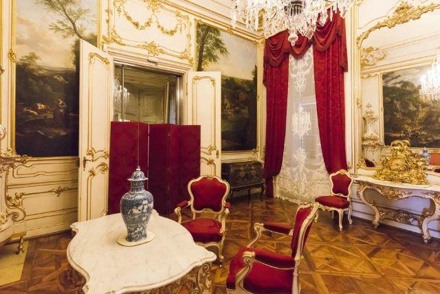 סיור פרטי בארמון שנברון credit to getyourguide.com