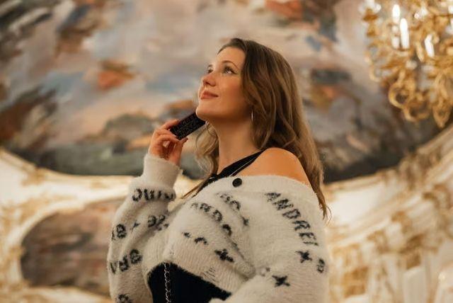 סיור ערב בארמון כולל קונצרט וארוחת ערב credit to getyourguide.com