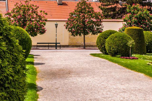 פרטים נסתרים בארמון שנברון שרוב המבקרים מפספסים