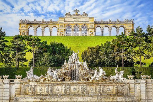 משמעות החדרים הסיניים בחצר הקיסרית credit to getyourguide.com