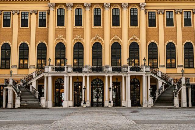 מוזיאון Belvedere 21 בוינה credit to getyourguide.com