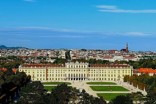 ההבדלים בין ארמונות קיסריים בוינה