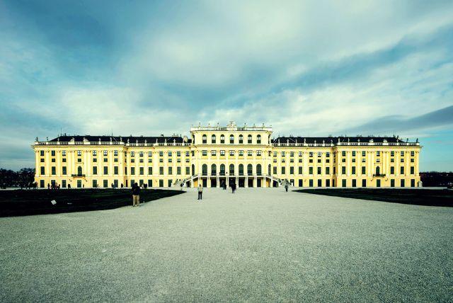 הפיכת ארמון שנברון למוזיאון לאומי