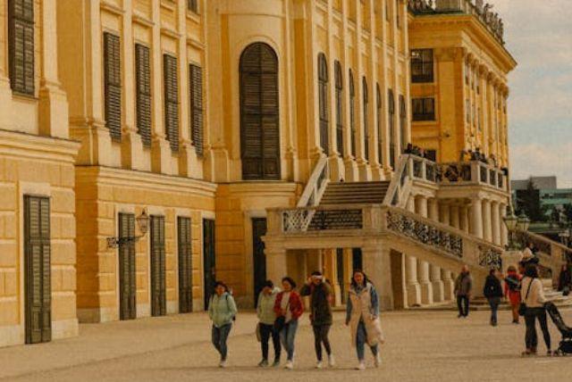 הארכיטקטורה של ארמון שנברון