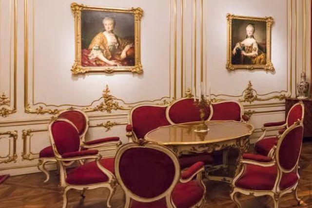 דיוקנאות הקיסרית אליזבת (סיסי) בארמון שנברון credit to getyourguide.com