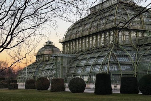 בית המדבר (Wüstenhaus) בארמון שנברון