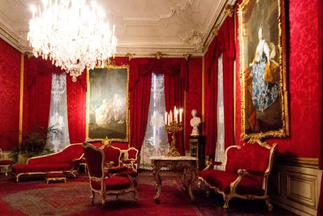 חדרי השירות של הקיסר בארמון שנברון credit to getyourguide.com