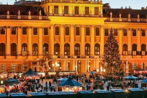 ארמון שנברון כריסמס - חגיגות חג המולד ואירועים מיוחדים בדצמבר credit to headout.com