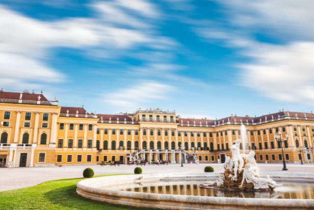 אולם הדיוקנאות הקיסריים בארמון שנברון