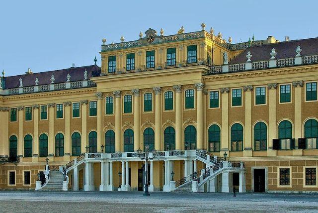 ארמון שנברון בוינה - מאיפה נכנסים?