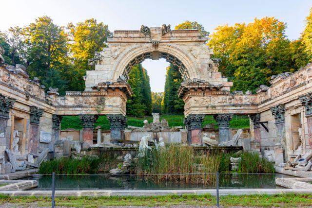 אומנות דקורטיבית בארמון שנברון