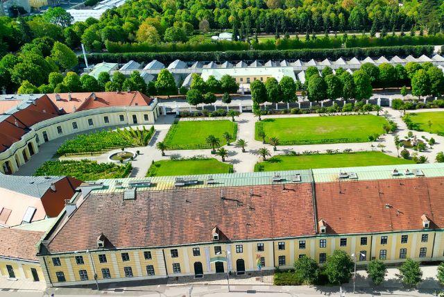 אומנות אוריינטלית ו”האופנה הסינית” בארמון שנברון