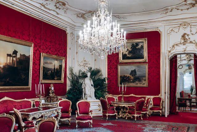 ארמון הופבורג בוינה (Hofburg Palace) credit to getyourguide.com