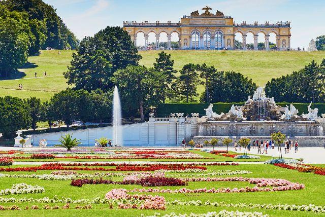 אולם הדיוקנאות הקיסריים בארמון שנברון