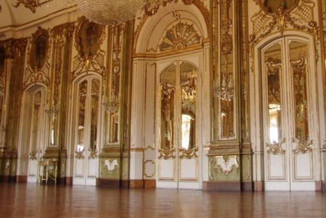 אולם המראות בארמון שנברון: עיצוב, מראות ופרטים נסתרים credit to headout.com